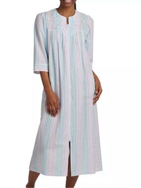 Country store seersucker robe